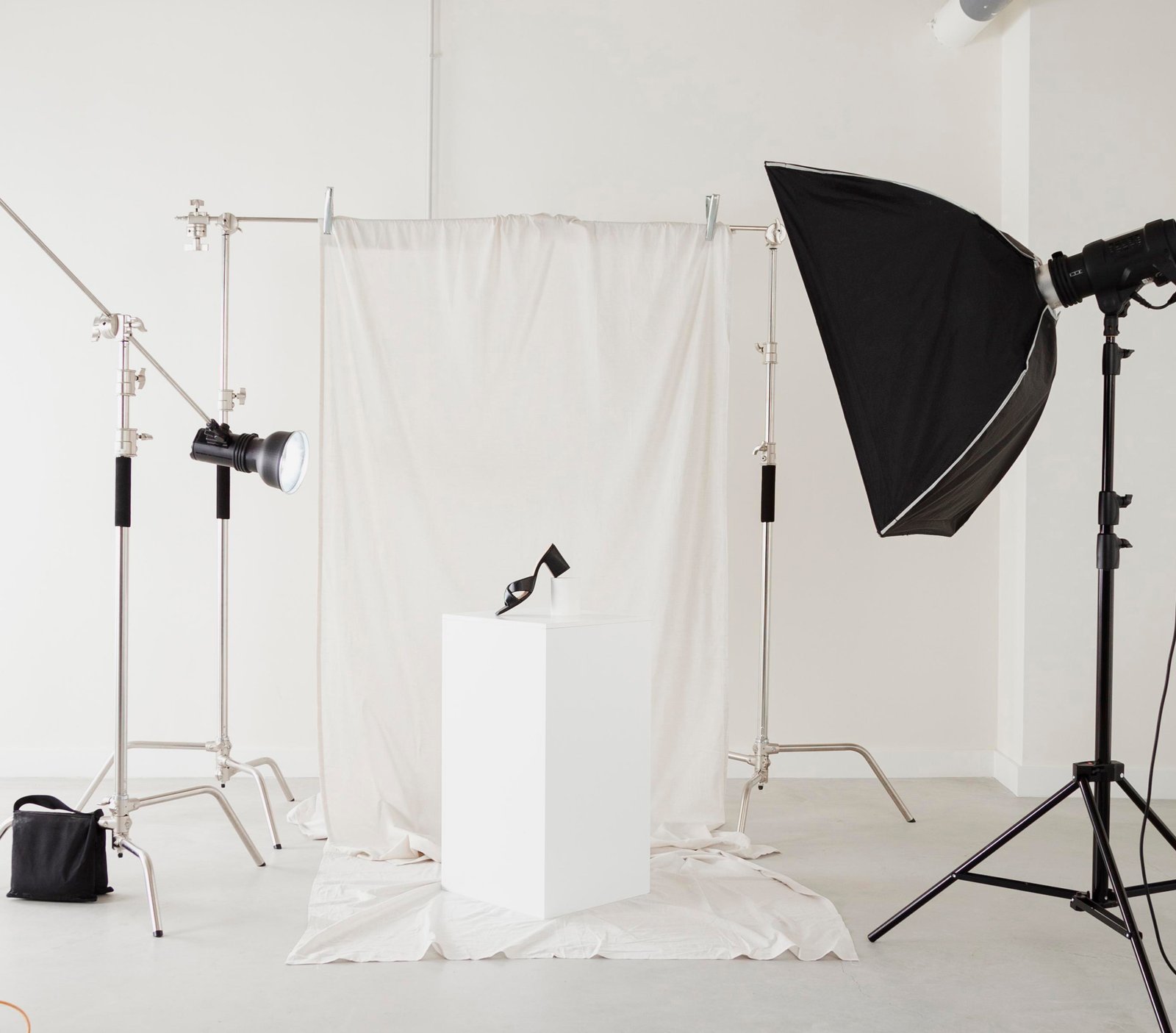 Best Photo Studio Sri Lanka - Spacious Photography Studio Colombo Nugegoda Wedding Baby Event Photography